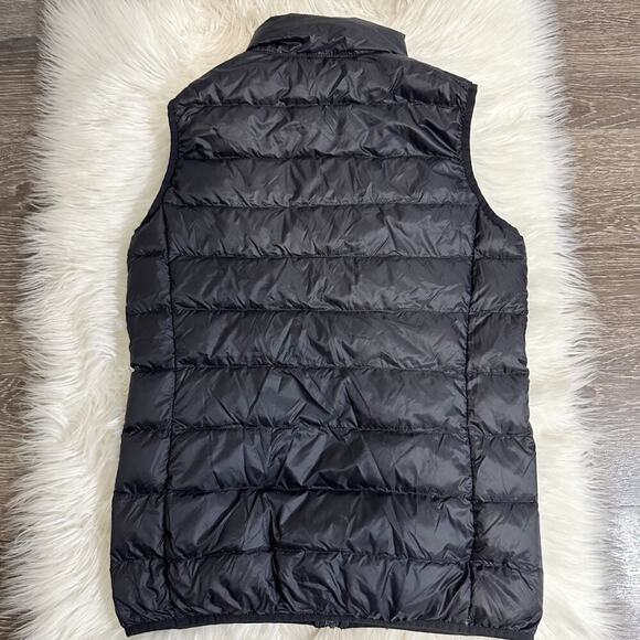 Quince Womens Lightweight Down Puffer Vest in Black Size Small - Picture 2 of 6